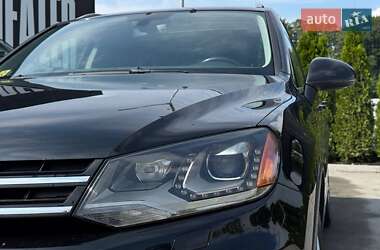 Внедорожник / Кроссовер Volkswagen Touareg 2011 в 