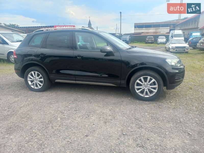 Внедорожник / Кроссовер Volkswagen Touareg 2011 в Шептицькому