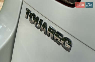 Внедорожник / Кроссовер Volkswagen Touareg 2010 в 