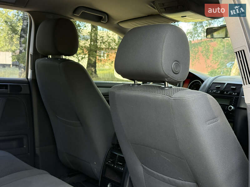 Внедорожник / Кроссовер Volkswagen Touareg 2010 в Ахтырке