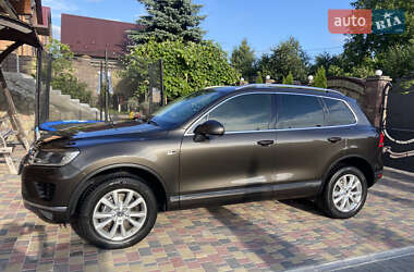 Внедорожник / Кроссовер Volkswagen Touareg 2017 в 