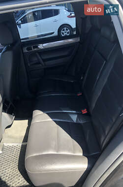 Внедорожник / Кроссовер Volkswagen Touareg 2005 в 