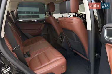 Внедорожник / Кроссовер Volkswagen Touareg 2015 в 