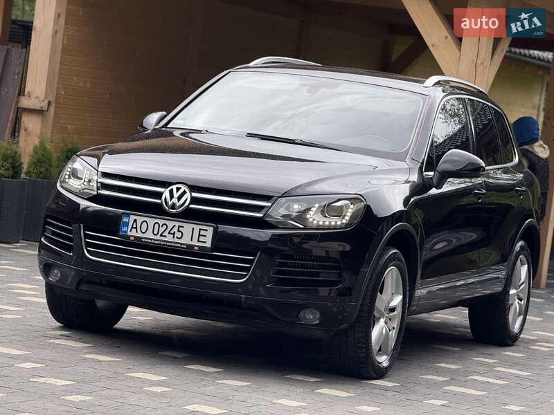 Позашляховик / Кросовер Volkswagen Touareg 2011 в Міжгір'ї