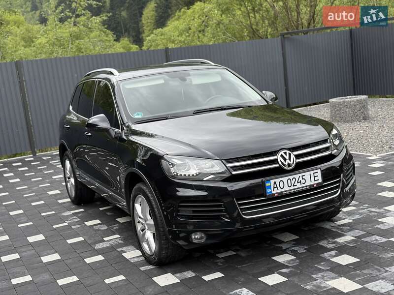 Позашляховик / Кросовер Volkswagen Touareg 2011 в Міжгір'ї