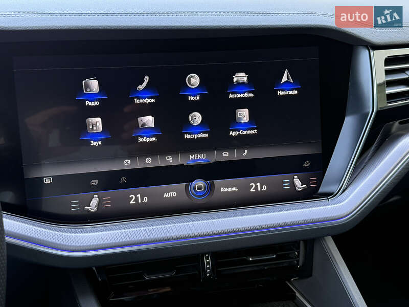 Позашляховик / Кросовер Volkswagen Touareg 2021 в Хмельницькому