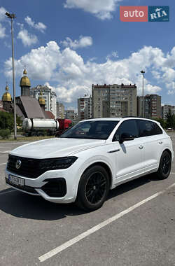 Позашляховик / Кросовер Volkswagen Touareg 2019 в Івано-Франківську