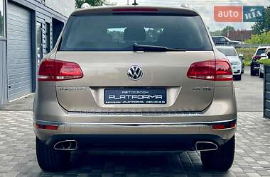 Внедорожник / Кроссовер Volkswagen Touareg 2017 в 