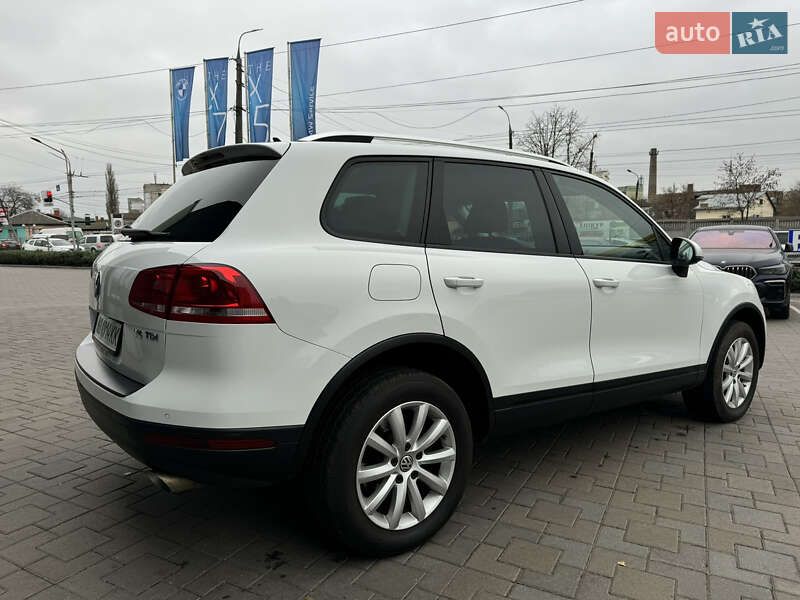 Внедорожник / Кроссовер Volkswagen Touareg 2017 в Виннице