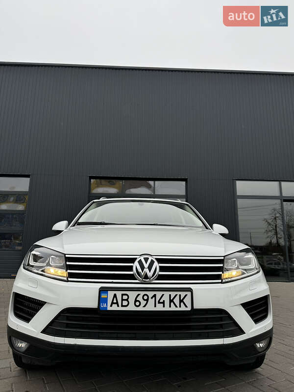 Внедорожник / Кроссовер Volkswagen Touareg 2017 в Виннице