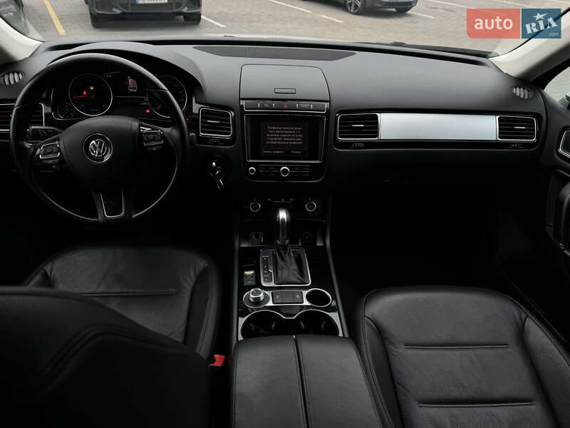 Внедорожник / Кроссовер Volkswagen Touareg 2017 в Виннице