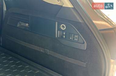 Внедорожник / Кроссовер Volkswagen Touareg 2011 в 