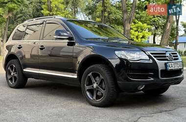 Внедорожник / Кроссовер Volkswagen Touareg 2007 в Каменском
