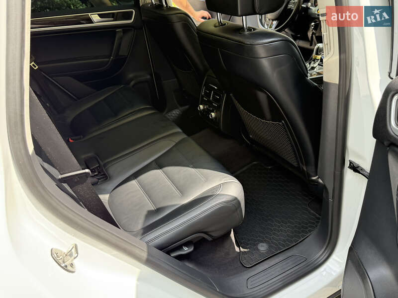 Позашляховик / Кросовер Volkswagen Touareg 2014 в Білій Церкві фото 20 Позашляховик / Кросовер Volkswagen Touareg 2014 в Білій Церкві