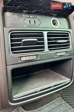 Позашляховик / Кросовер Volkswagen Touareg 2014 в 