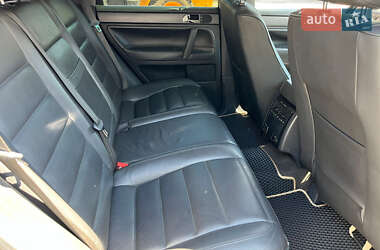 Внедорожник / Кроссовер Volkswagen Touareg 2004 в 