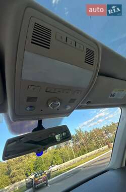 Внедорожник / Кроссовер Volkswagen Touareg 2011 в 