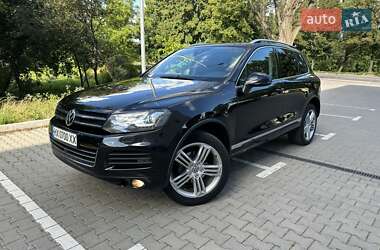 Внедорожник / Кроссовер Volkswagen Touareg 2011 в Хмельницком