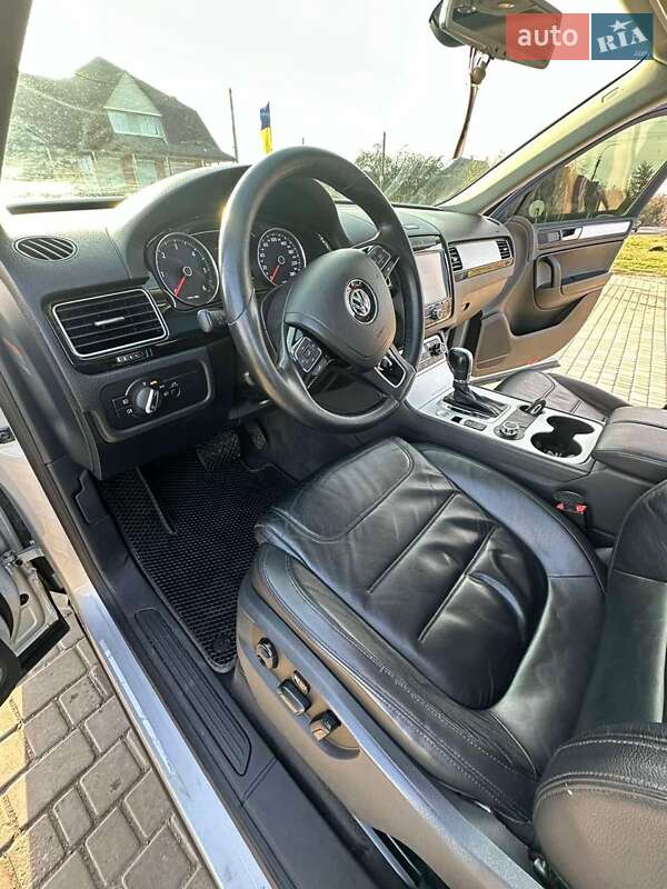 Внедорожник / Кроссовер Volkswagen Touareg 2013 в Умани фото 8 Внедорожник / Кроссовер Volkswagen Touareg 2013 в Умани