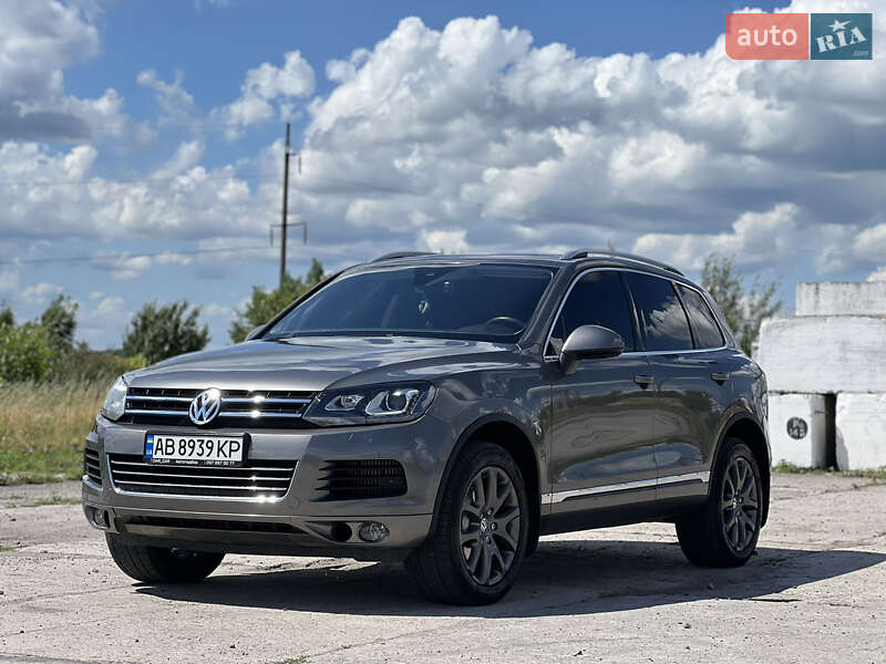 Внедорожник / Кроссовер Volkswagen Touareg 2012 в Жмеринке