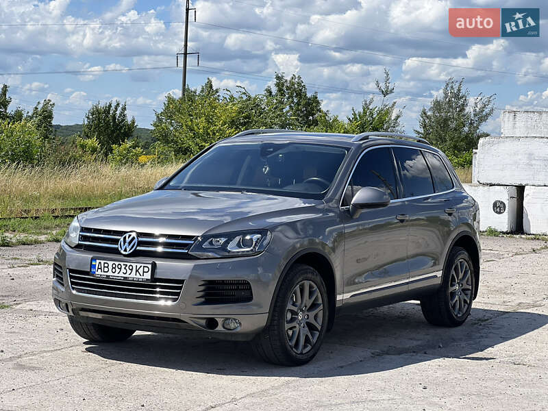 Внедорожник / Кроссовер Volkswagen Touareg 2012 в Жмеринке