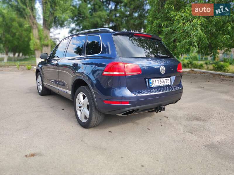 Внедорожник / Кроссовер Volkswagen Touareg 2012 в Ставище
