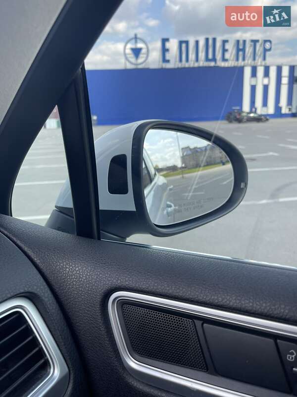 Внедорожник / Кроссовер Volkswagen Touareg 2016 в Каменец-Подольском фото 13 Внедорожник / Кроссовер Volkswagen Touareg 2016 в Каменец-Подольском