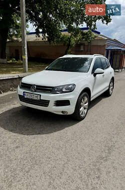 Внедорожник / Кроссовер Volkswagen Touareg 2013 в Богуславе
