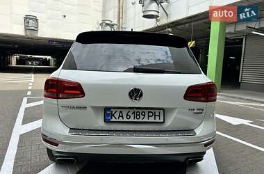 Внедорожник / Кроссовер Volkswagen Touareg 2016 в 