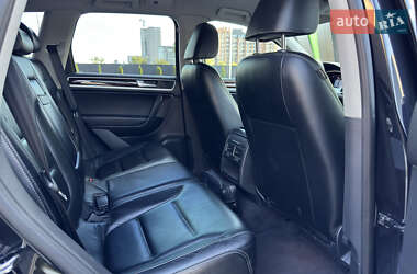 Внедорожник / Кроссовер Volkswagen Touareg 2014 в 