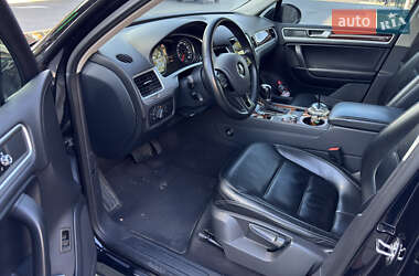 Внедорожник / Кроссовер Volkswagen Touareg 2014 в 