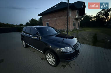 Внедорожник / Кроссовер Volkswagen Touareg 2006 в Сторожинце