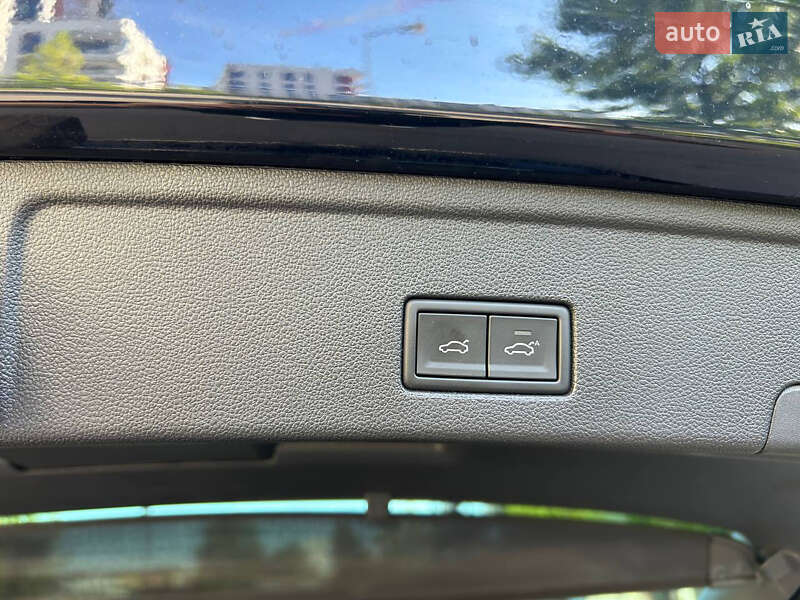 Позашляховик / Кросовер Volkswagen Touareg 2020 в Києві фото 16 Позашляховик / Кросовер Volkswagen Touareg 2020 в Києві