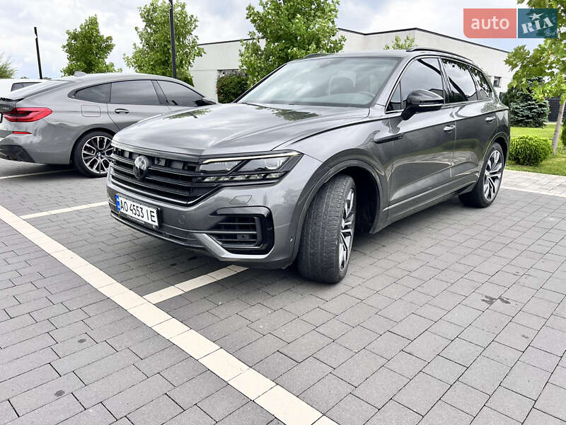 Позашляховик / Кросовер Volkswagen Touareg 2019 в Мукачевому