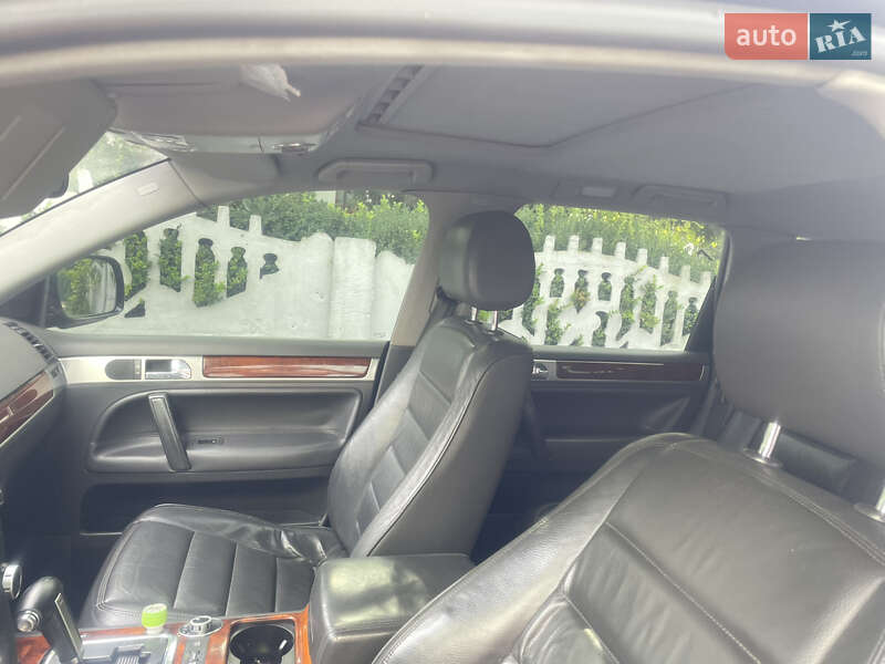 Позашляховик / Кросовер Volkswagen Touareg 2006 в Львові
