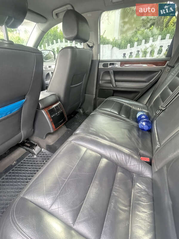 Позашляховик / Кросовер Volkswagen Touareg 2006 в Львові