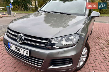 Внедорожник / Кроссовер Volkswagen Touareg 2014 в Киеве