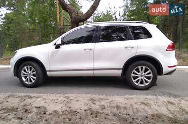 Внедорожник / Кроссовер Volkswagen Touareg 2012 в Киеве