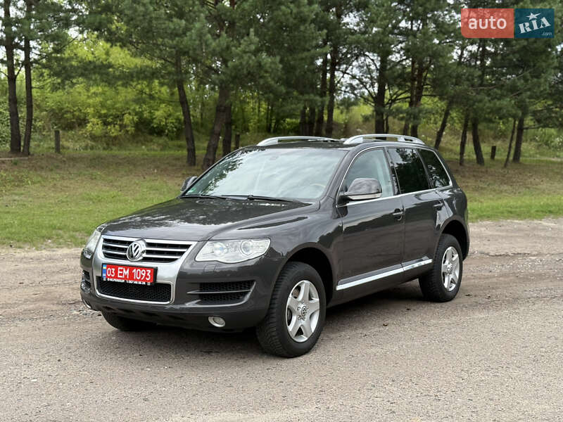 Внедорожник / Кроссовер Volkswagen Touareg 2008 в Луцке