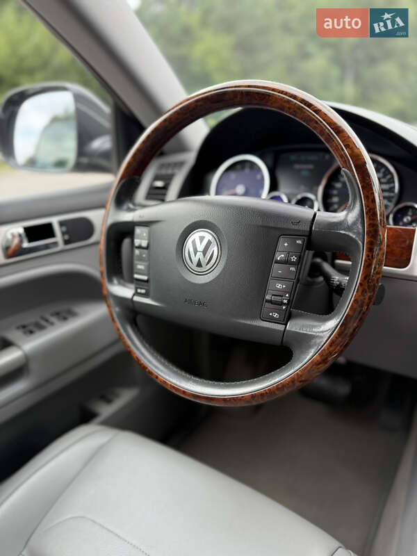 Внедорожник / Кроссовер Volkswagen Touareg 2008 в Луцке