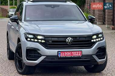 Позашляховик / Кросовер Volkswagen Touareg 2022 в Рівному