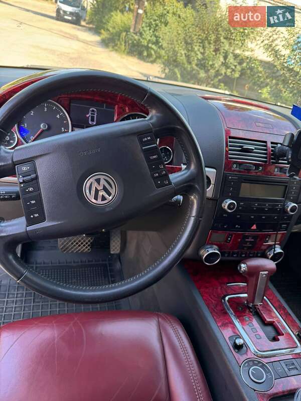 Внедорожник / Кроссовер Volkswagen Touareg 2008 в Харькове