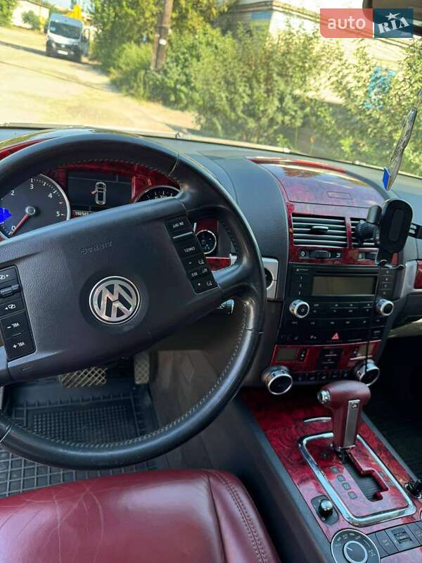 Внедорожник / Кроссовер Volkswagen Touareg 2008 в Харькове