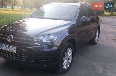 Позашляховик / Кросовер Volkswagen Touareg 2011 в Житомирі