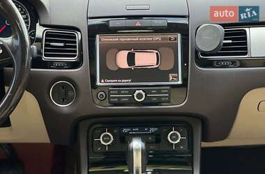 Позашляховик / Кросовер Volkswagen Touareg 2010 в 