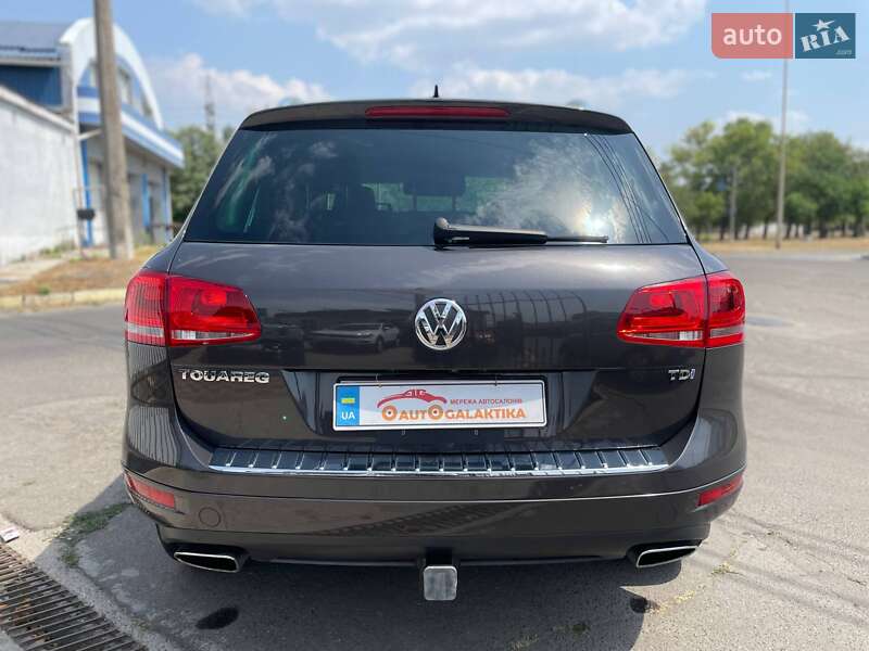 Позашляховик / Кросовер Volkswagen Touareg 2012 в Миколаєві