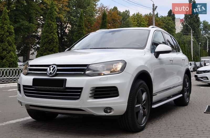 Внедорожник / Кроссовер Volkswagen Touareg 2013 в Одессе