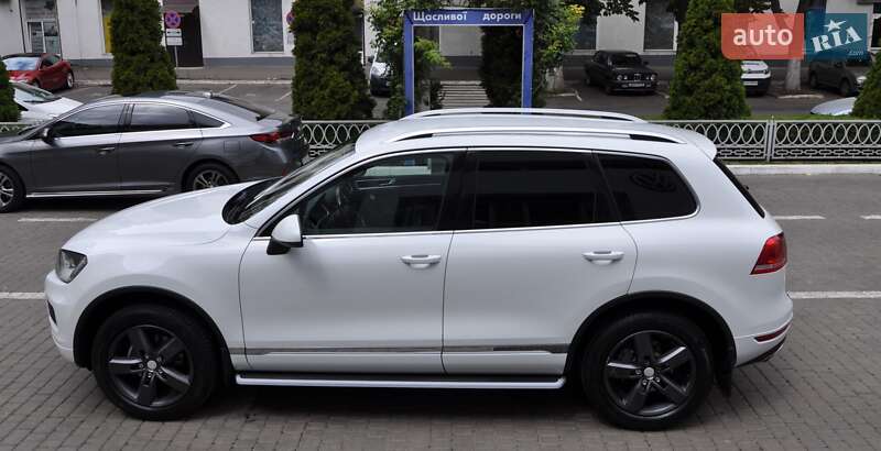 Внедорожник / Кроссовер Volkswagen Touareg 2013 в Одессе