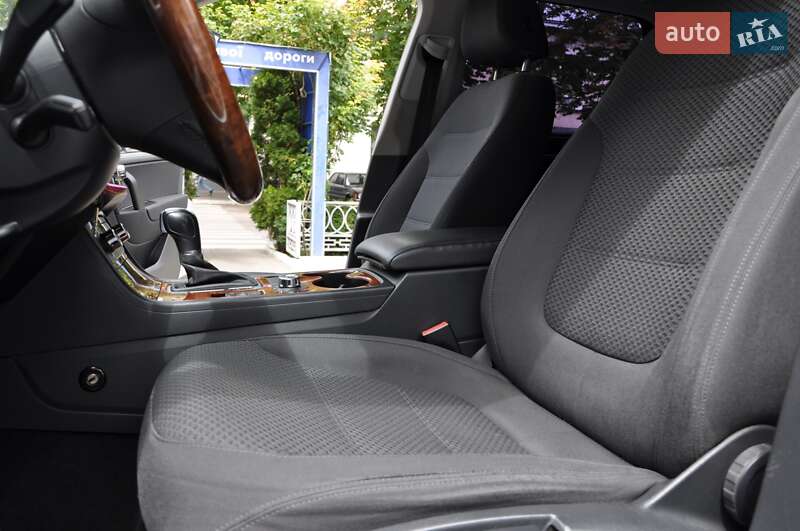 Внедорожник / Кроссовер Volkswagen Touareg 2013 в Одессе