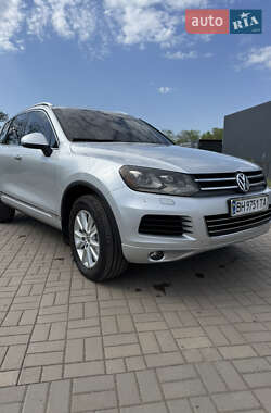 Позашляховик / Кросовер Volkswagen Touareg 2012 в Краматорську